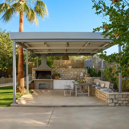 Infinity Villa With Pool, Bbq And Ping-Pong Table, 1Km From The Beach Villa