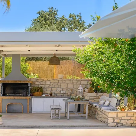 Infinity Villa With Pool, Bbq And Ping-Pong Table, 1Km From The Beach Villa Atsipopoulo